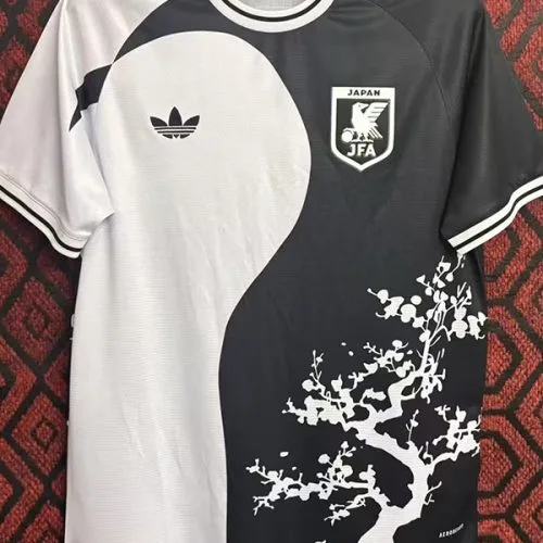 24-25 Japan White Black Special Edition Fans Soccer Jersey