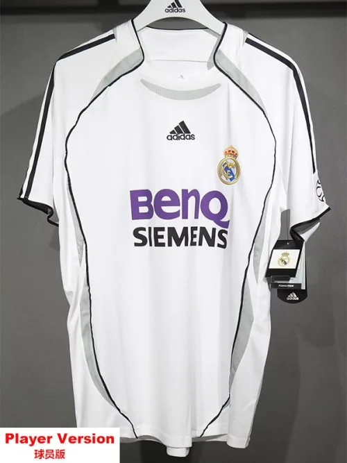 2006-2007 RMA Home Player Version  Retro Soccer Jersey